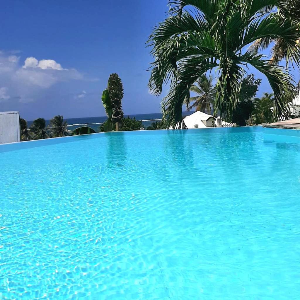Villa Les Nereides Le Moule Bagian luar foto